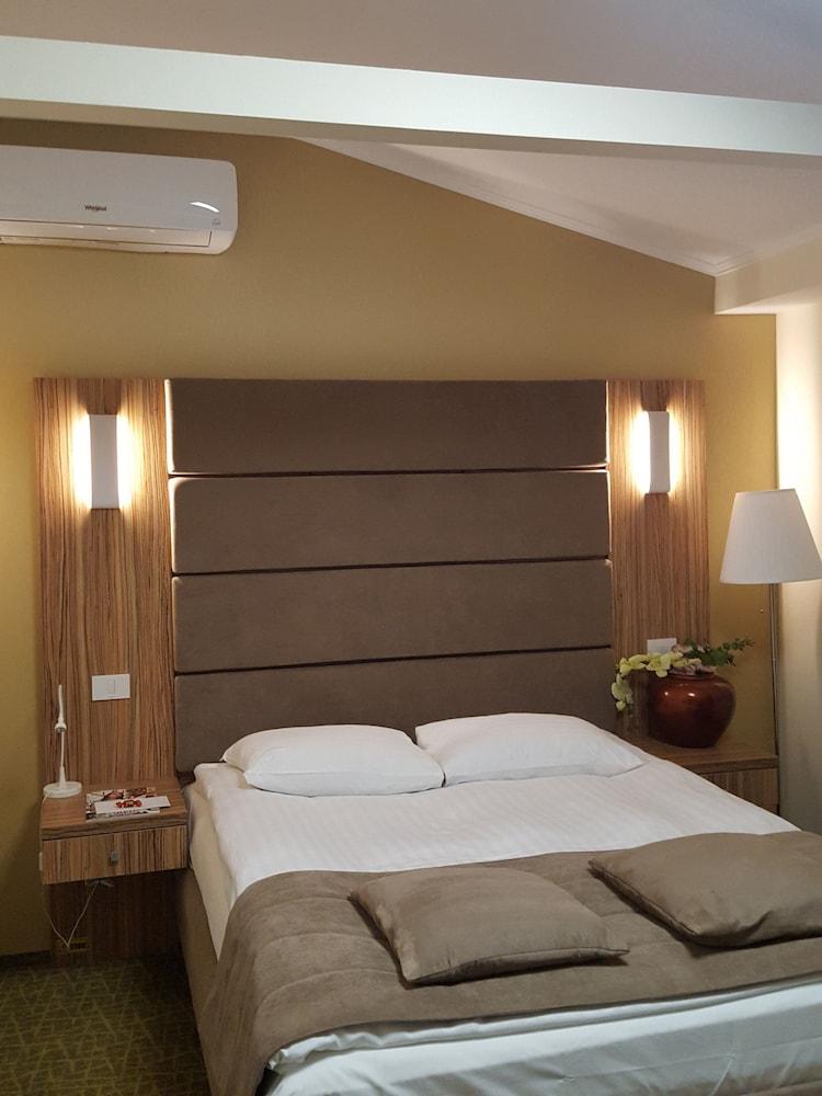 Hotel Tecadra Pipera Kültér fotó
