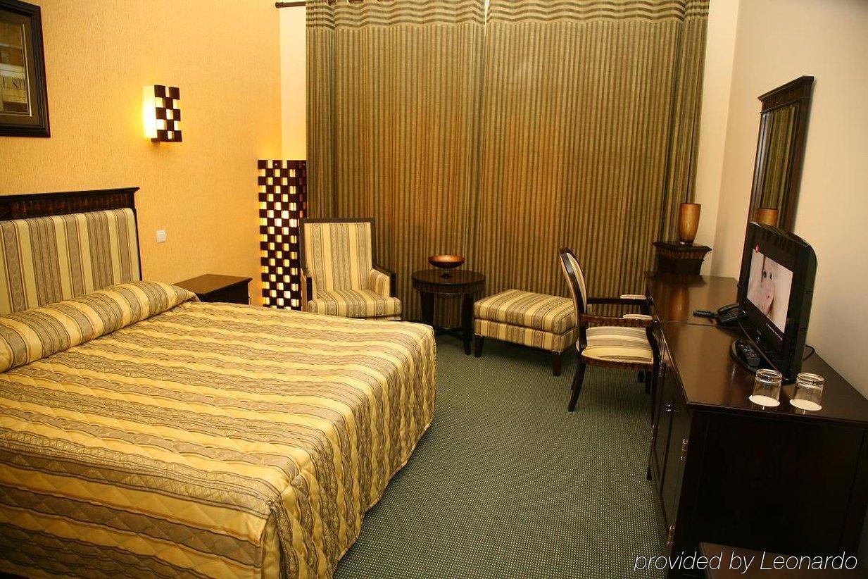 Hotel Tecadra Pipera Szoba fotó