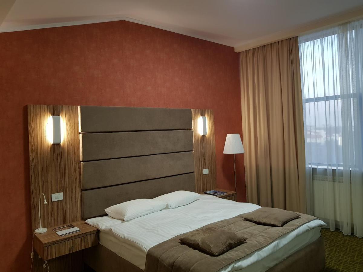 Hotel Tecadra Pipera Kültér fotó